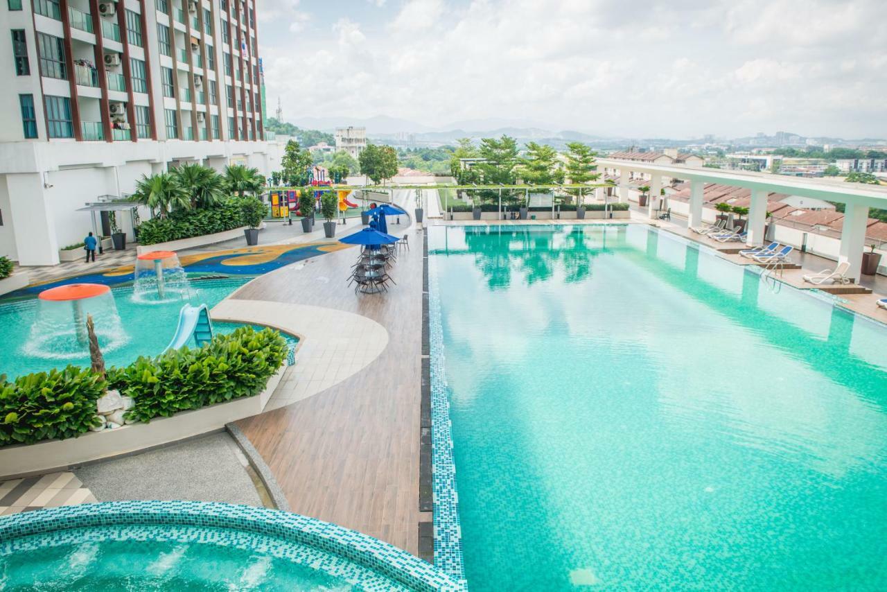 Amerin Mall & Suites Seri Kembangan Eksteriør billede